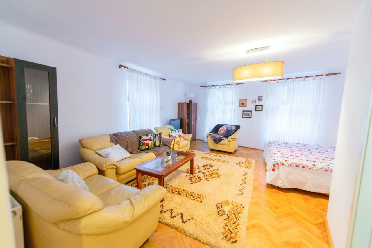 דירות בראשוב Pine House מראה חיצוני תמונה